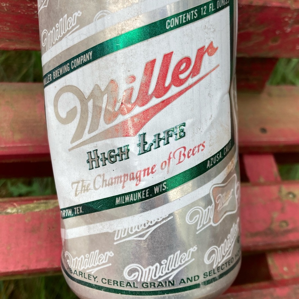MILLER HIGH LIFE Vintage Beer Can 12 Oz. Pull Tab Empty